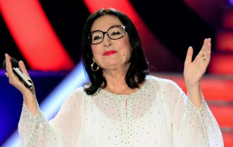 Nana Mouskouri